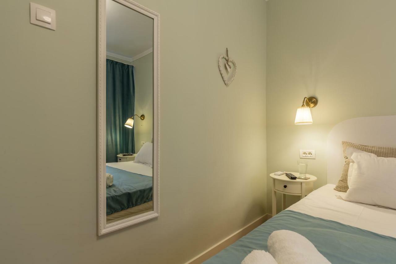 Central Stylish & Cozy One Bedroom Apartment - Adela Accommodation - Ideal For Long Stays Bükreş Dış mekan fotoğraf